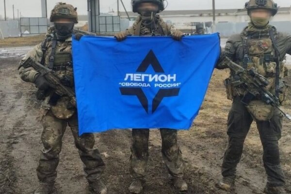 What is behind the strategy of the Russian militiamen who attack Putin's territory along with Ukraine