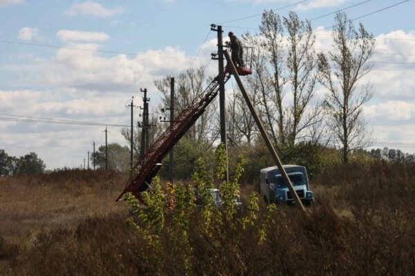 Ukraine warns that the situation of its energy system is "very difficult", although for now it remains intact