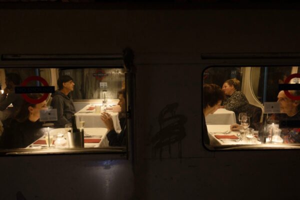 SupperClub Tube: A tasting menu on board a London Underground car |  Restaurants |  Gastronomy