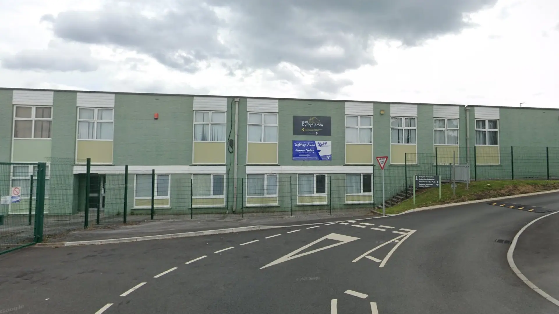 Teenage girl arrested for stabbing two teachers and a student in Wales