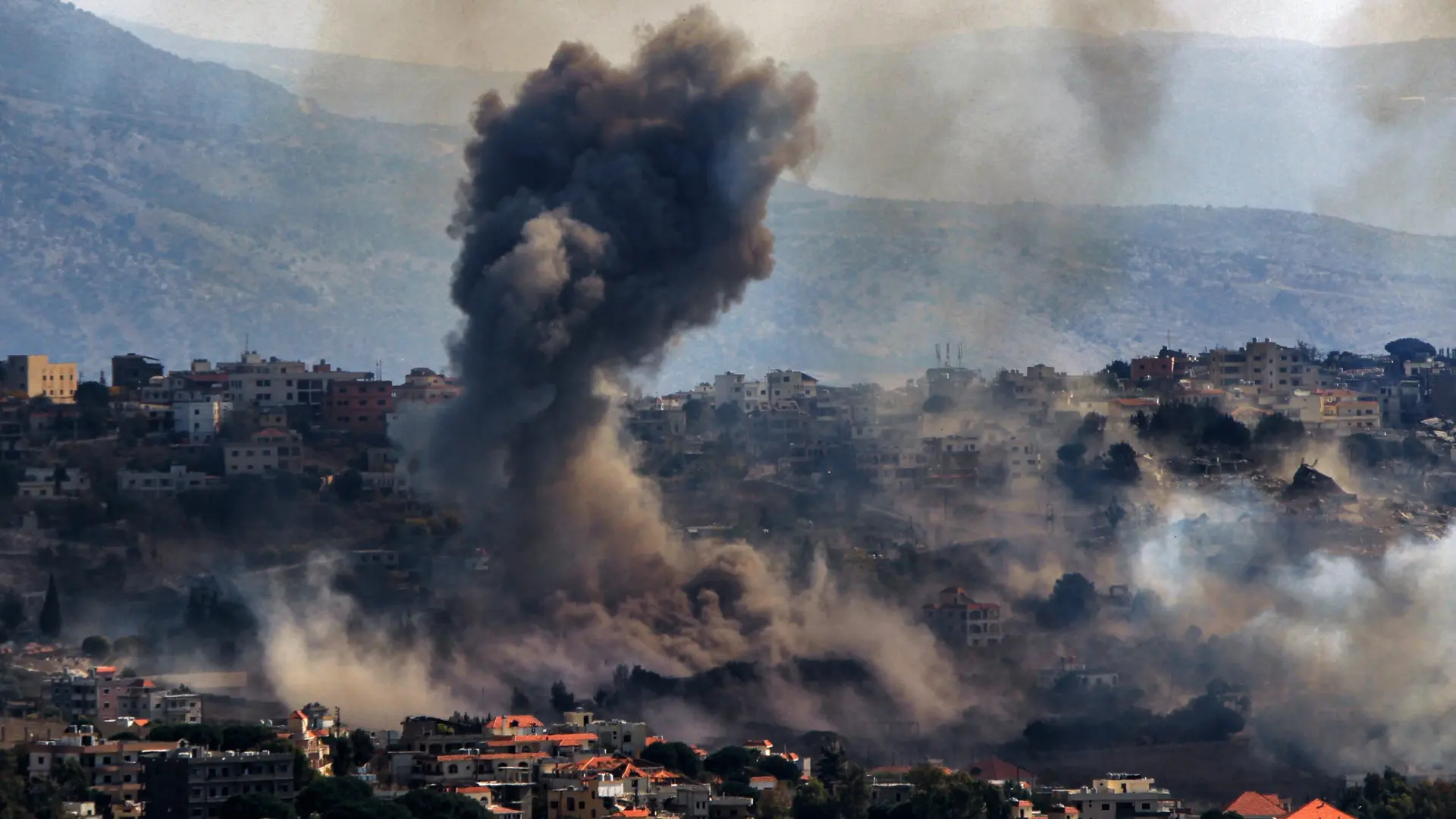 Israel kills another Hezbollah commander in Qalaouiyeh, southern Lebanon